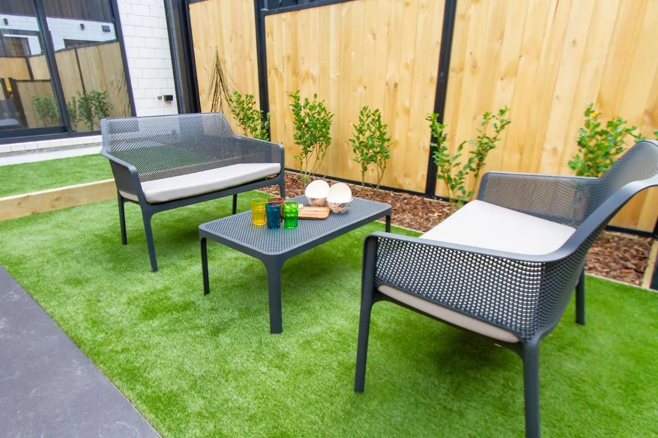 Stylish 2-Bedroom Haven Next To Hagley Park Christchurch New Zealand