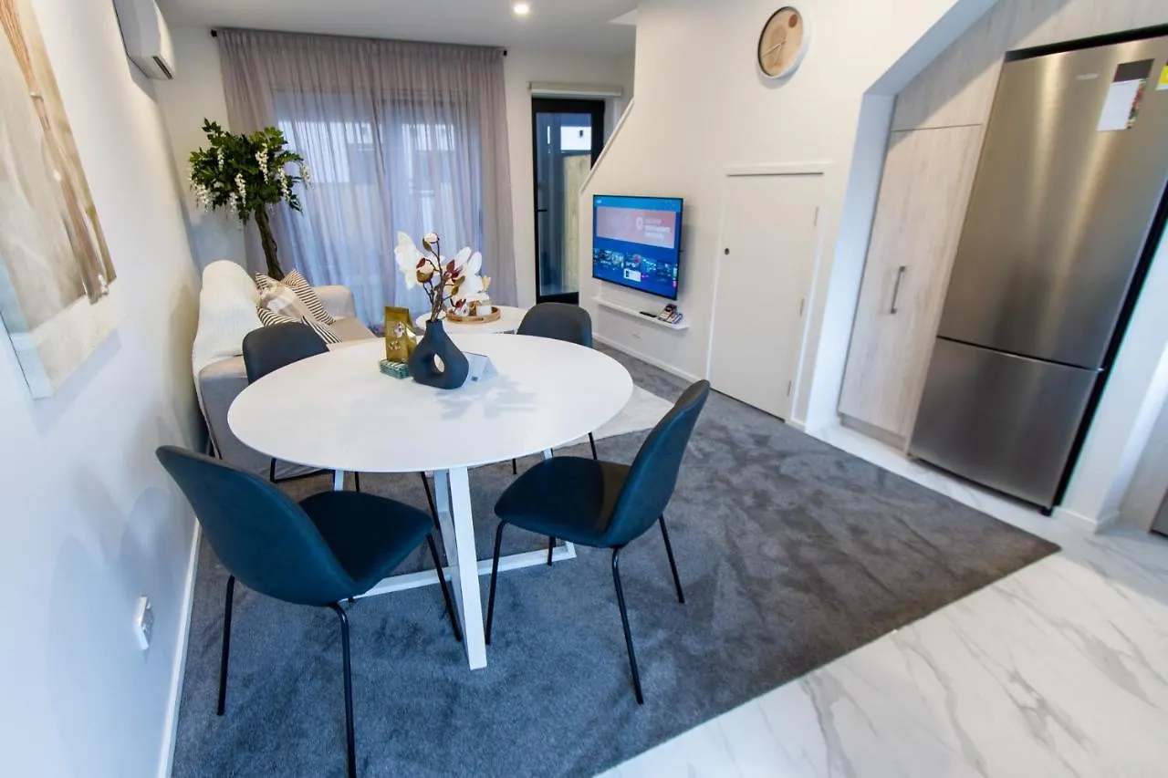 Stylish 2-Bedroom Haven Next To Hagley Park Christchurch 0*,  New Zealand